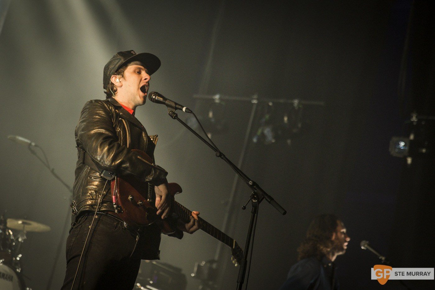 jamie-t-at-the-olympia-by-ste-murray_19