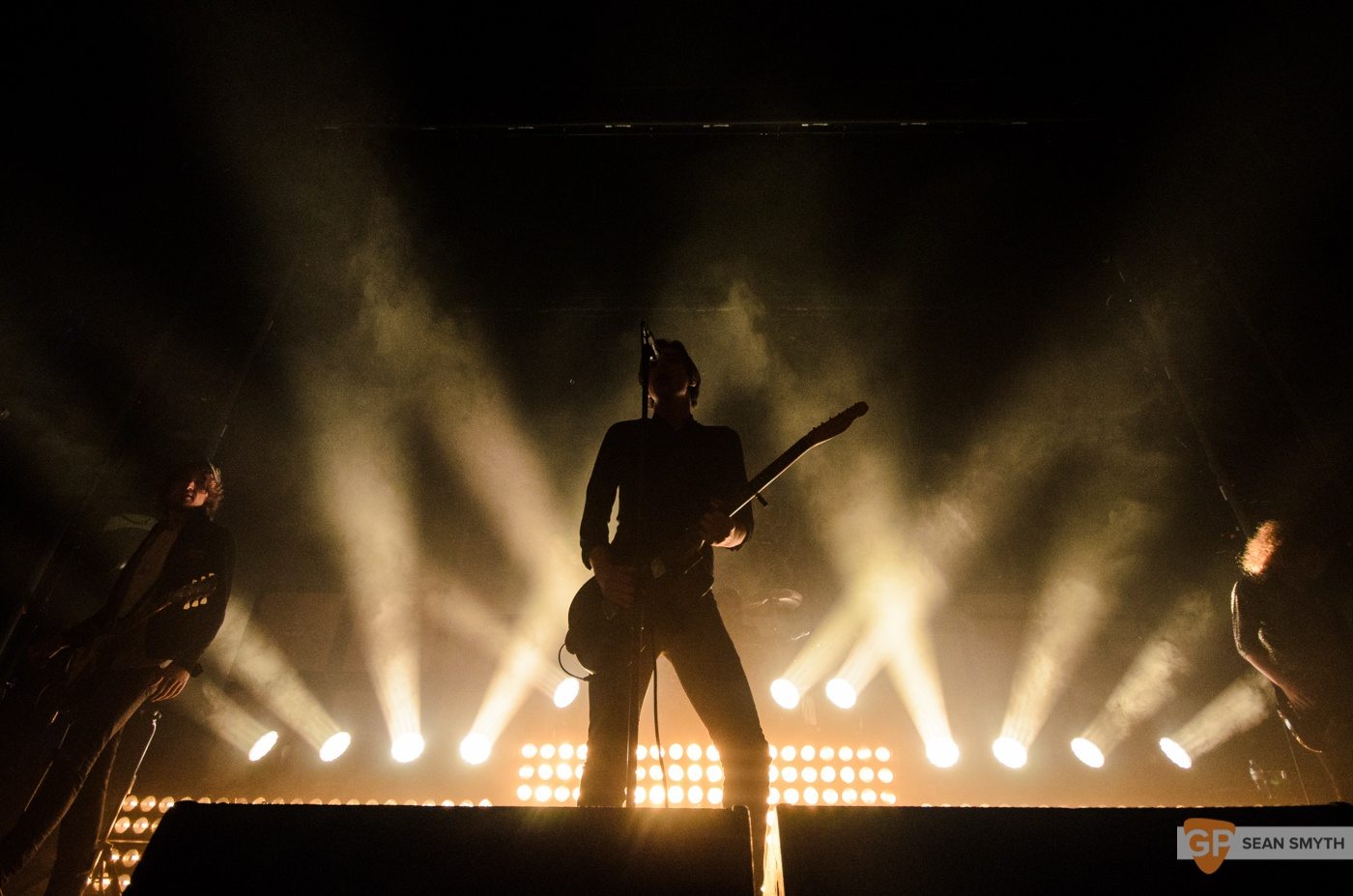 catfish-and-the-bottlemen-at-the-olympia-theatre-by-sean-smyth-20-11-16-1-of-27