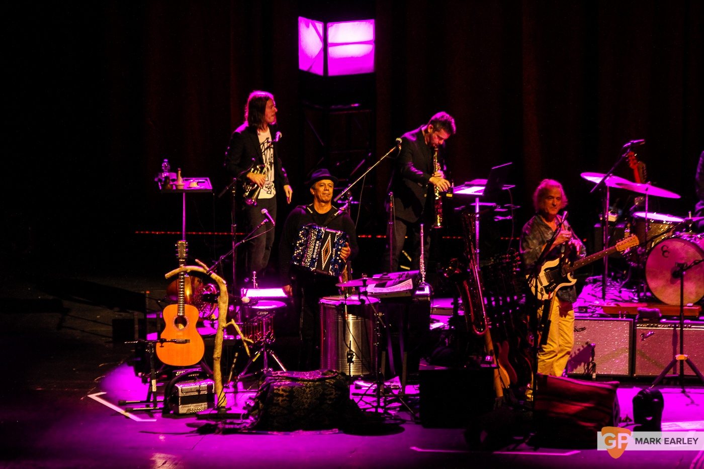 Photos of Paul Simon by Mark Earley