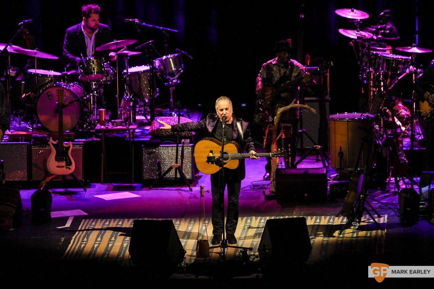 Photos of Paul Simon by Mark Earley
