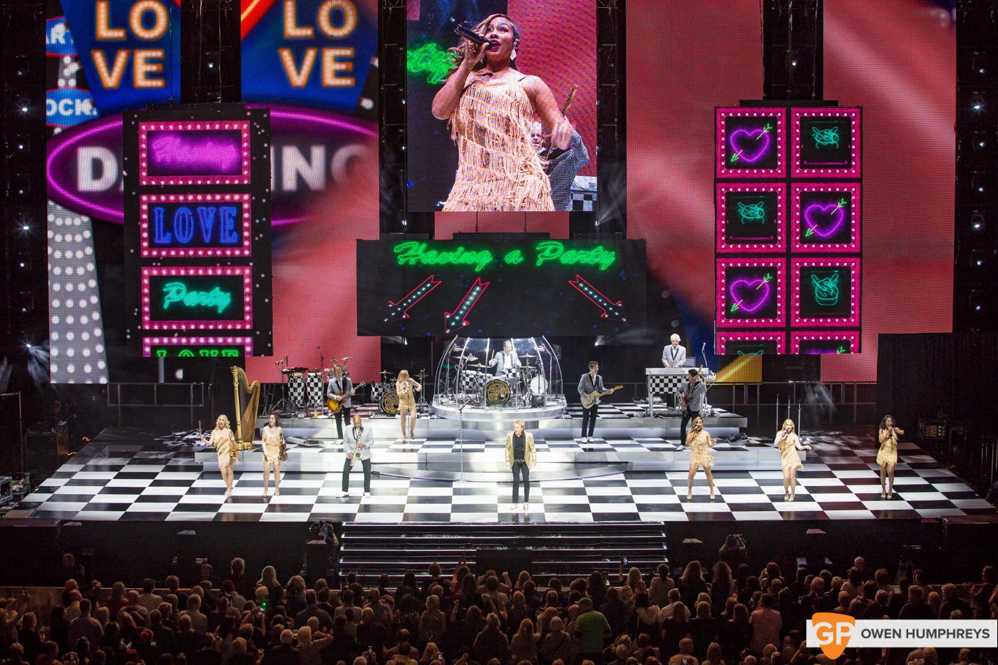 Rod Stewart at The 3Arena by Owen Humphreys