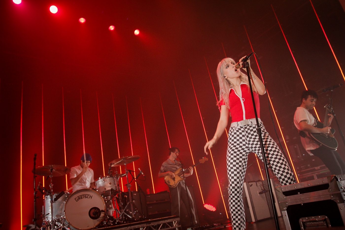 Paramore at the Olympia on 15 June 2017 by Yan Bourke