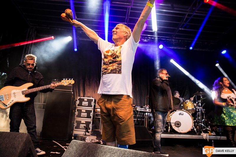 The Happy Mondays at Leopardstown Racecourse on 17 August 2017 (12 of 30)