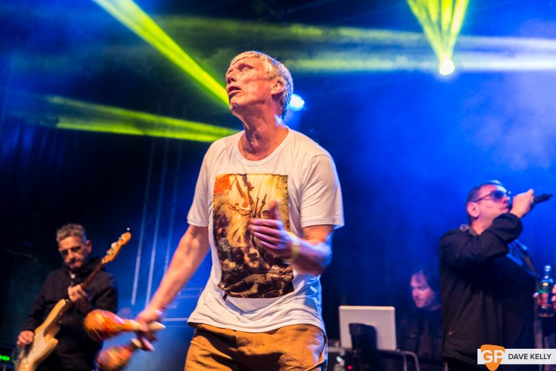 The Happy Mondays at Leopardstown Racecourse on 17 August 2017 (22 of 30)