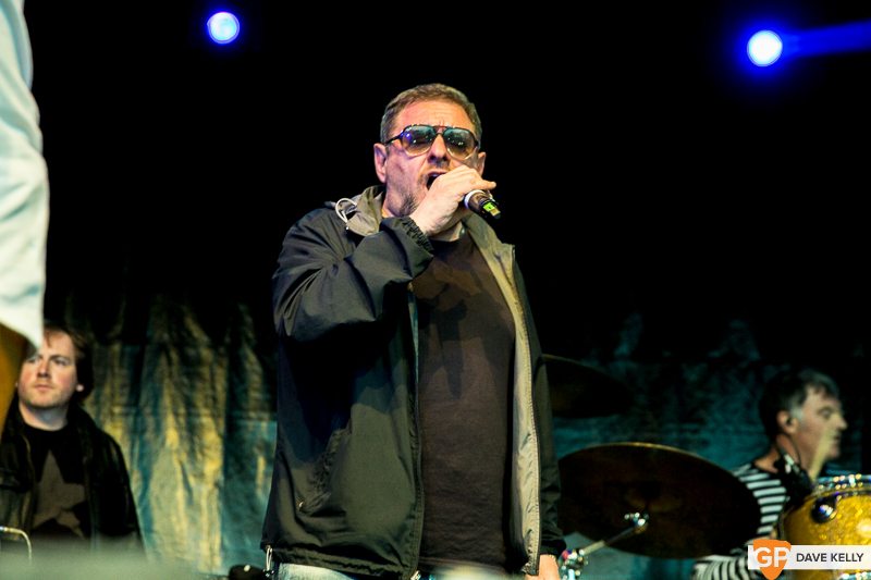 The Happy Mondays at Leopardstown Racecourse on 17 August 2017 (8 of 30)
