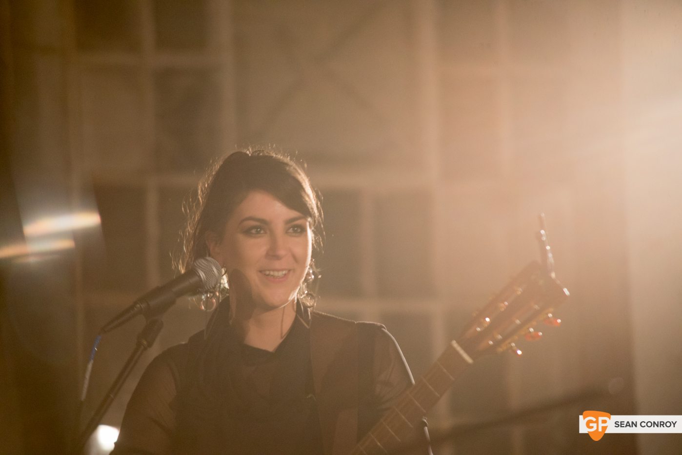 Wyvern Lingo at D-Light Studios – Sofar Sounds