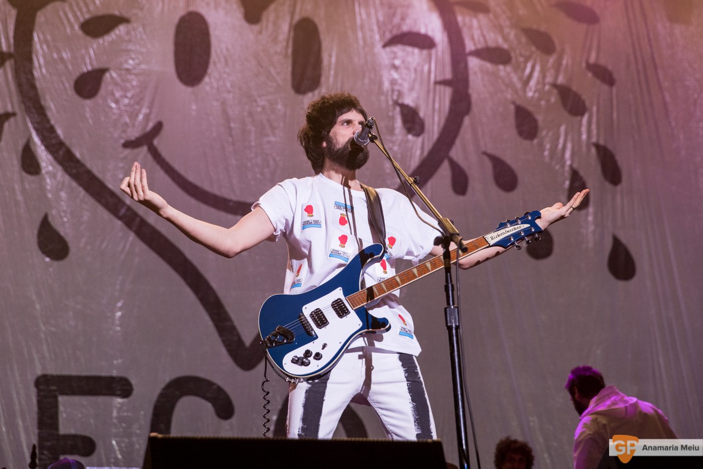 Kasabian-15