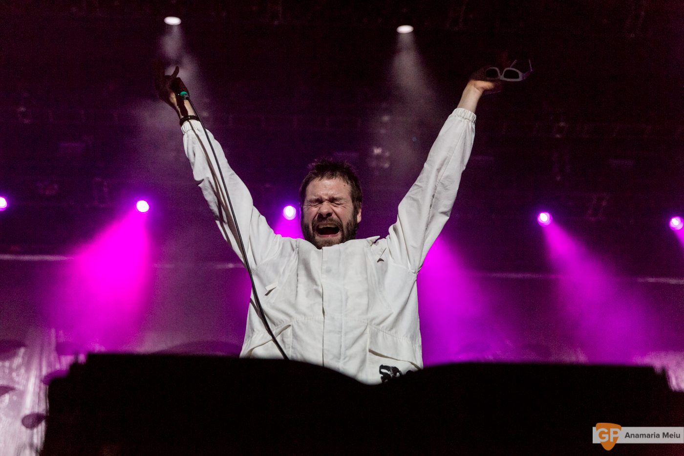 Kasabian-21