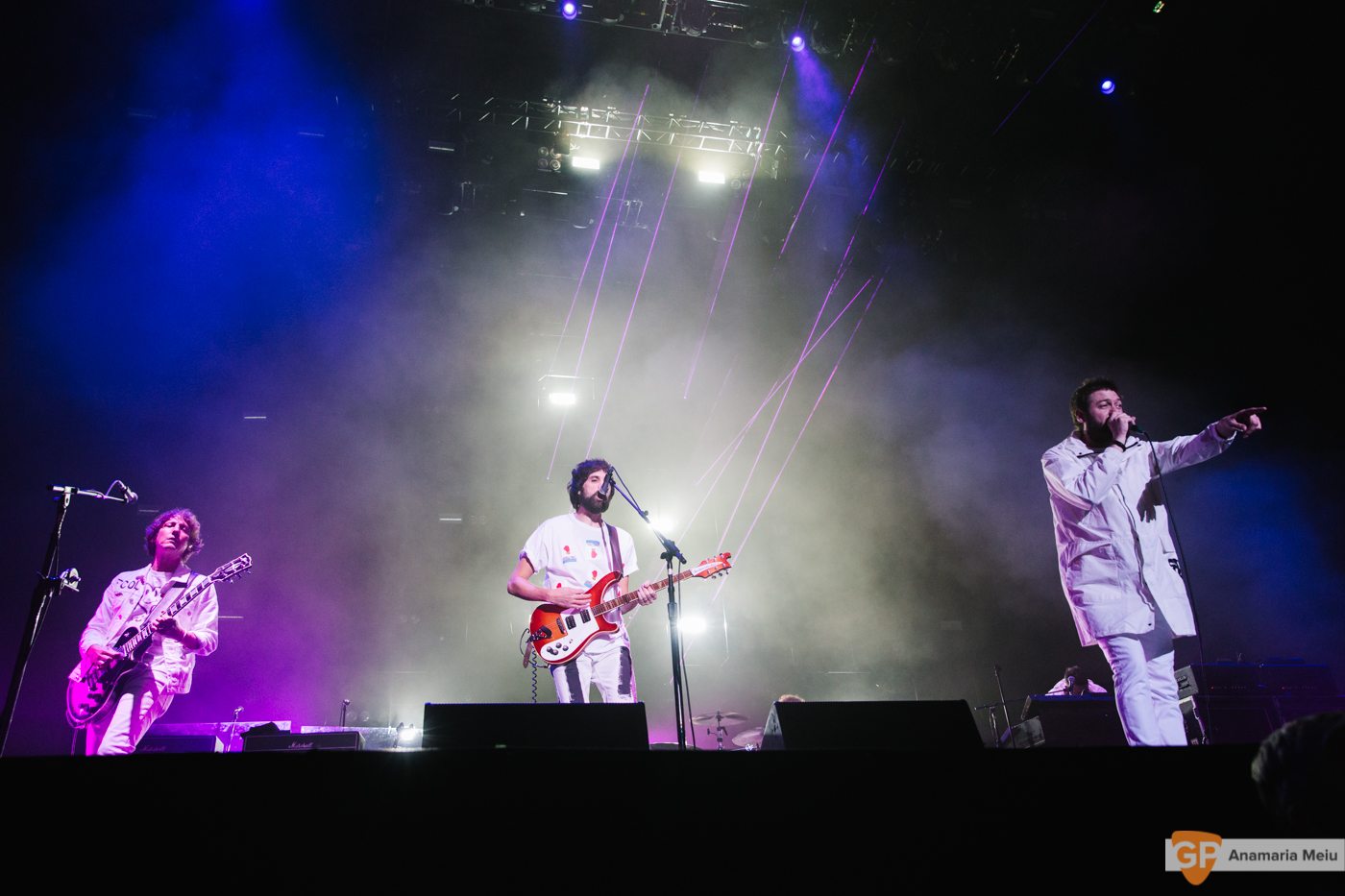 Kasabian-23