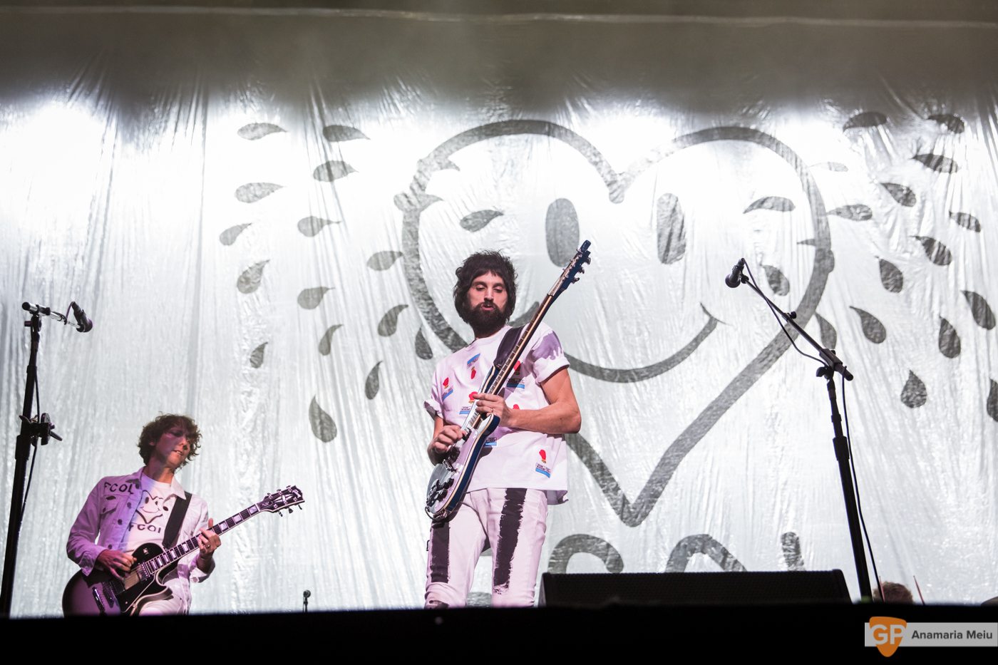Kasabian-3