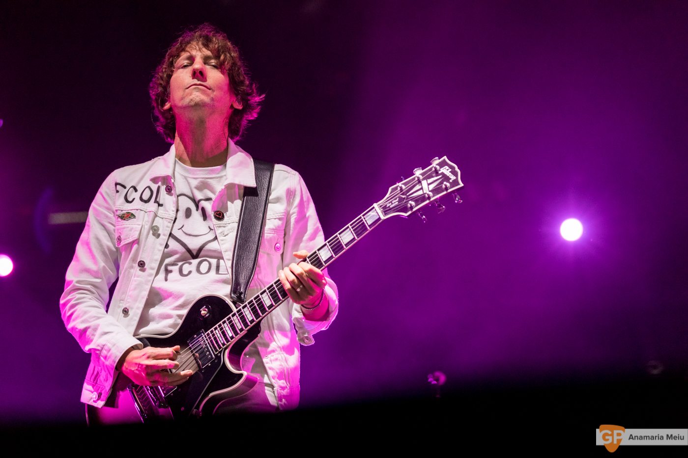 Kasabian-9
