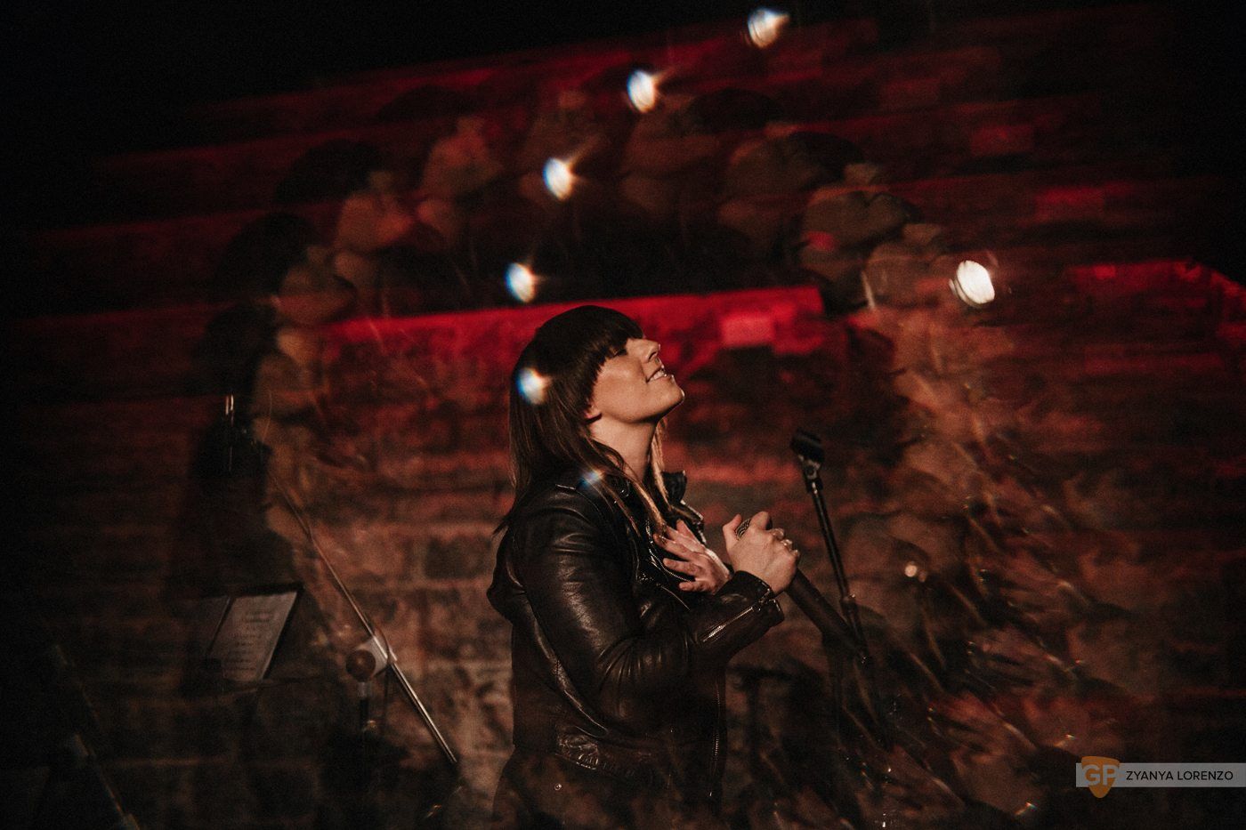 Stephanie Rainey live at Upstairs Dolan’s photographed by Zyanya Lorenzo.