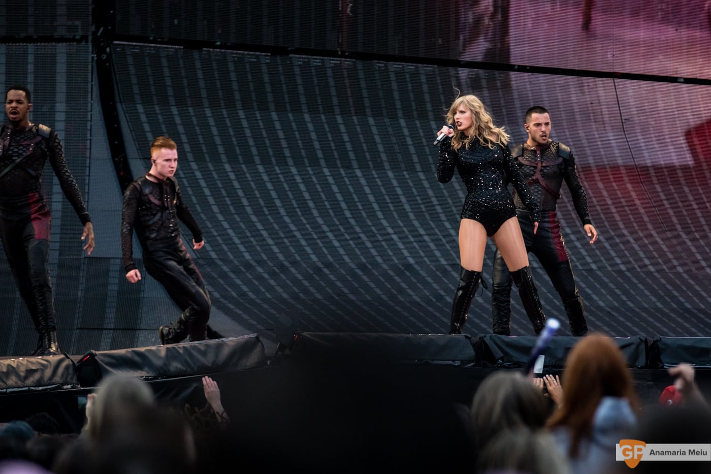 Taylor Swift at Croke Park by Anamaria Meiu
