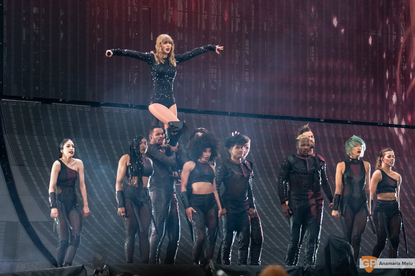 Taylor Swift at Croke Park by Anamaria Meiu
