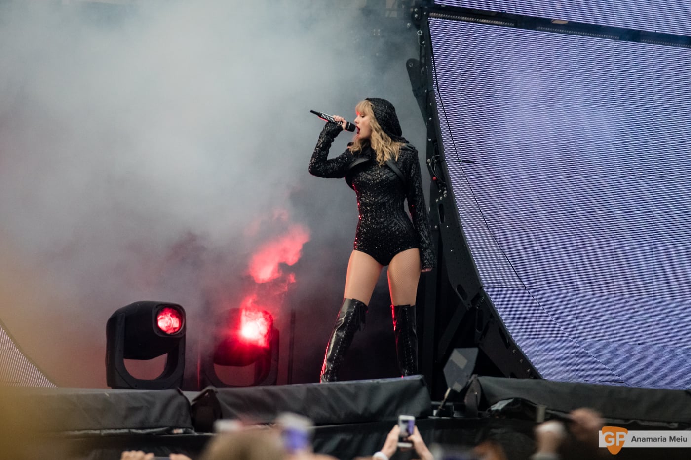 Taylor Swift at Croke Park by Anamaria Meiu