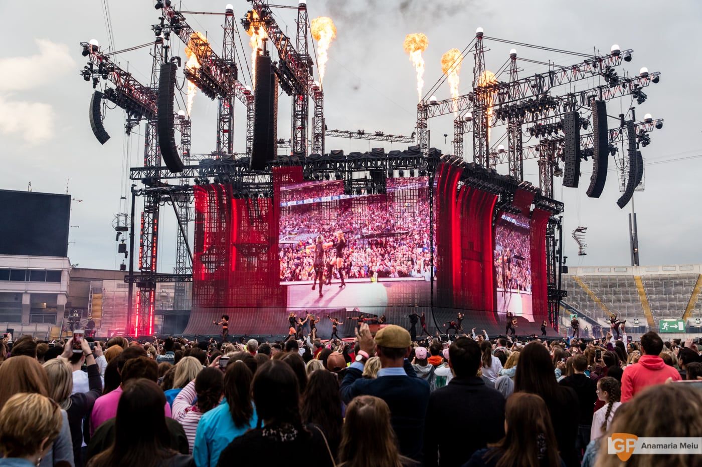 Taylor Swift at Croke Park by Anamaria Meiu