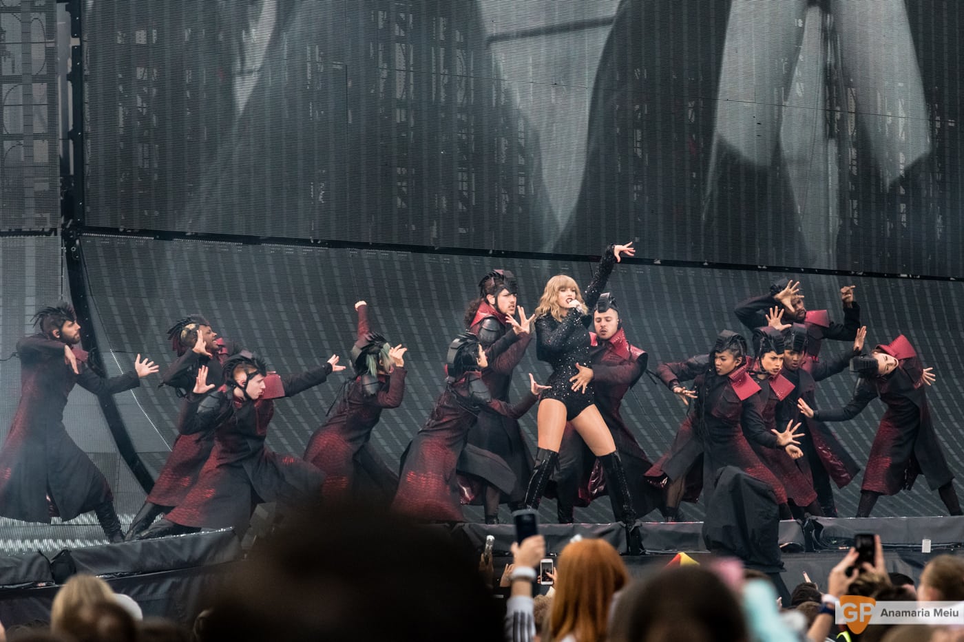 Taylor Swift at Croke Park by Anamaria Meiu