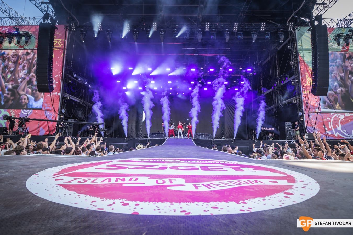 Clean Bandit Sziget Festival day 1 Tivodar-6315