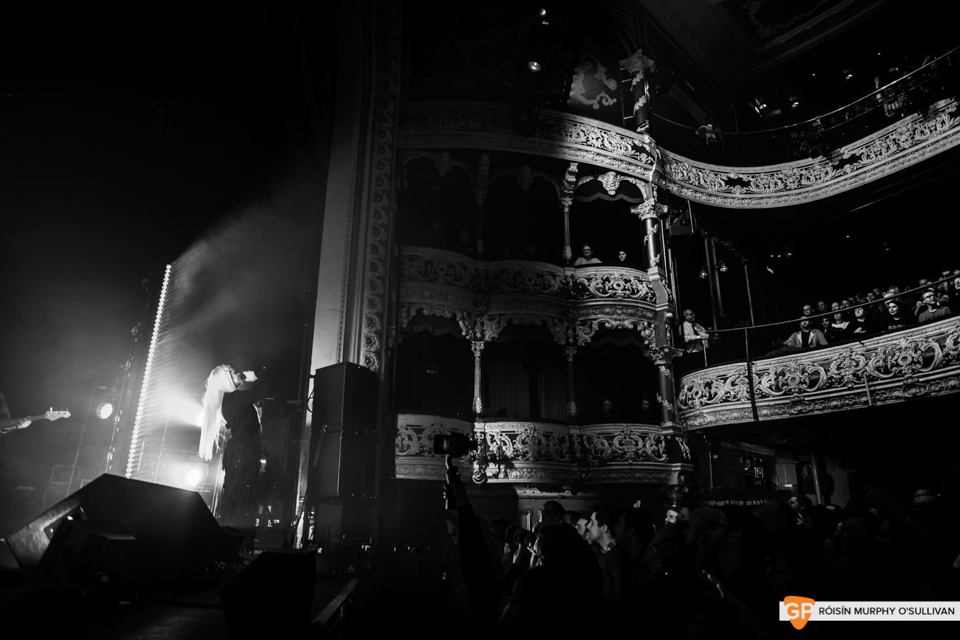 Lily Allen in The Olympia by Róisín Murphy O’Sullivan (10 of 10)