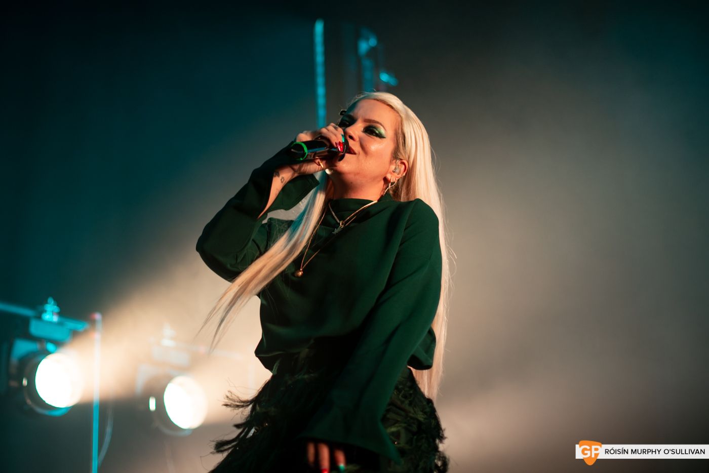 Lily Allen in The Olympia by Róisín Murphy O’Sullivan (5 of 10)