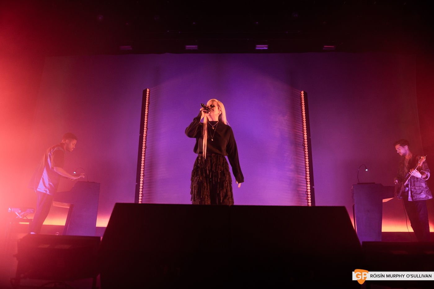 Lily Allen in The Olympia by Róisín Murphy O’Sullivan (8 of 10)