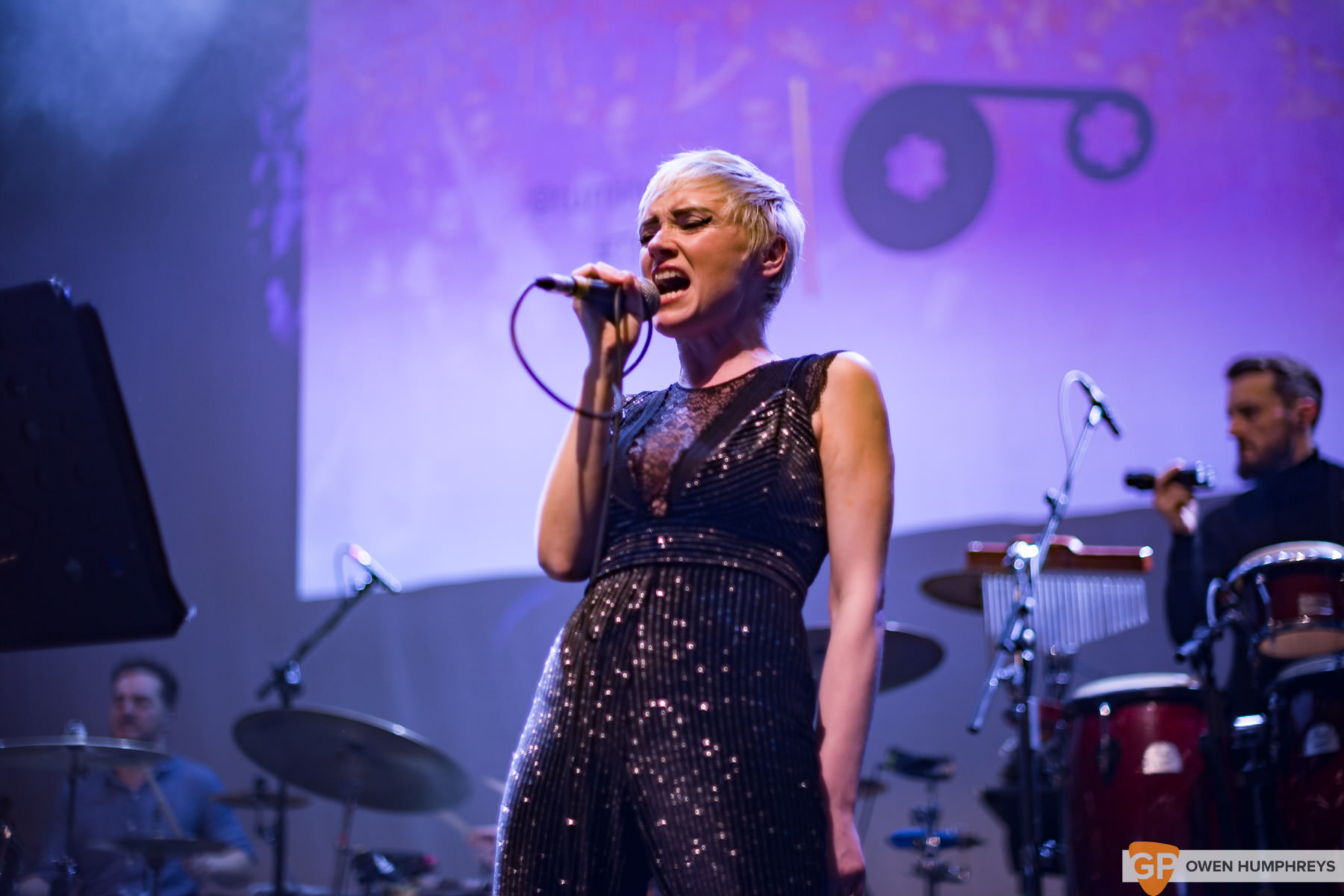 NYE in Vicar Street by Owen Humphreys-25