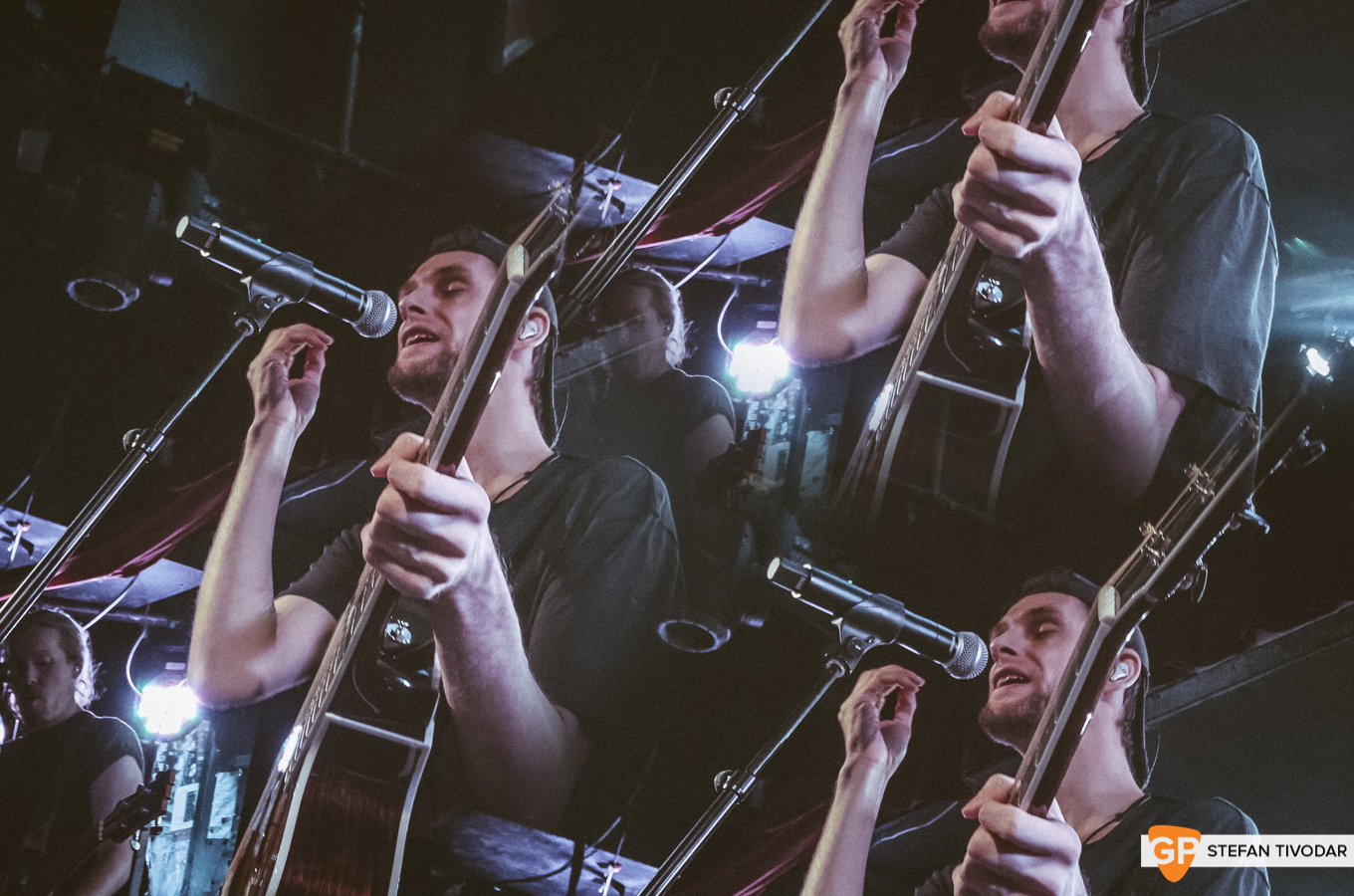 Walking on Cars Whelans January 2019 Whelans Tivodar2