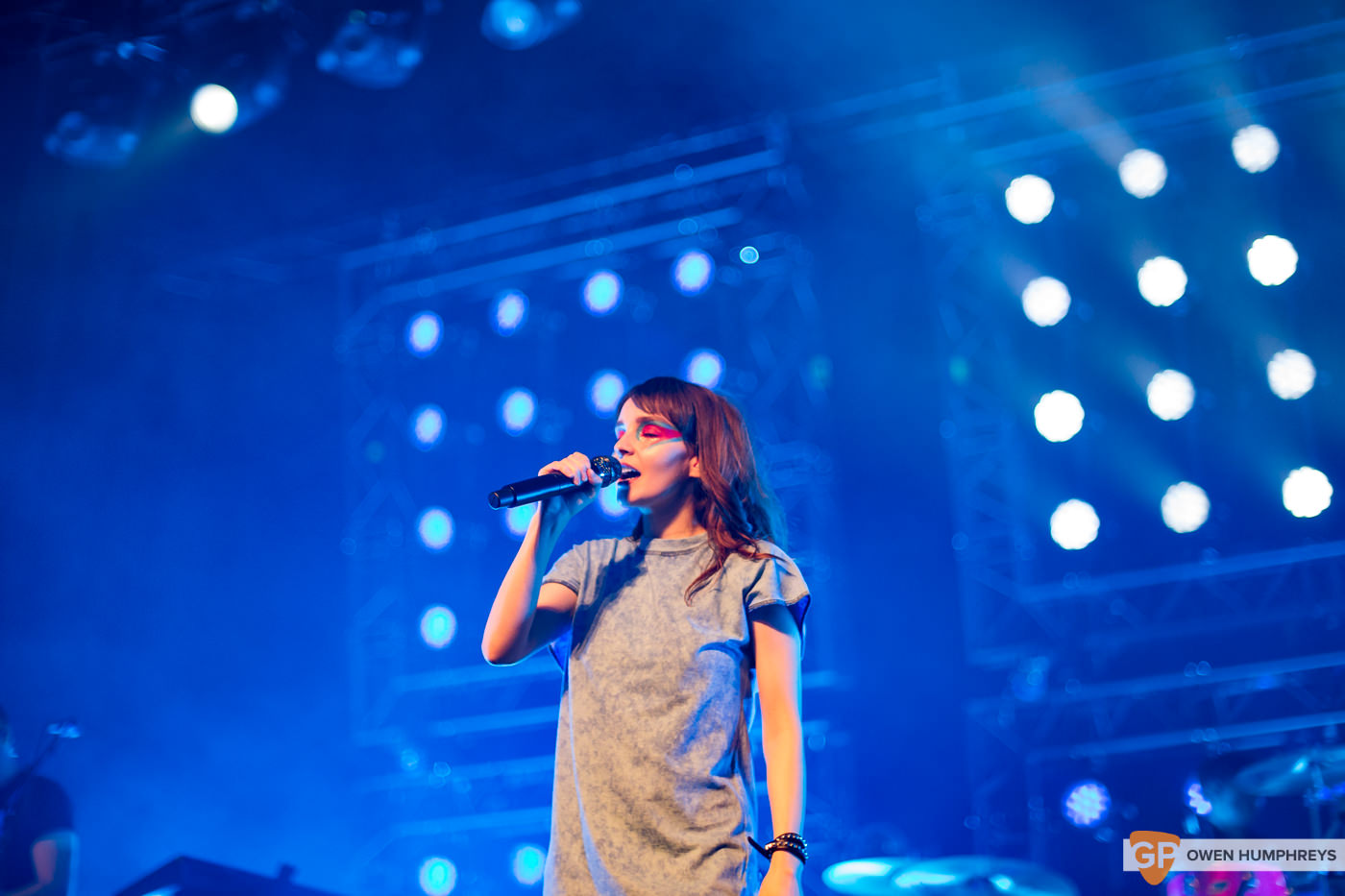 Chvrches at the Olympia Theatre. Photo by Owen Humphreys. www.owen.ie