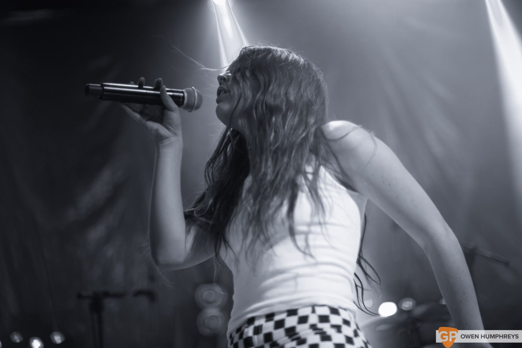 Maggie Rogers at the Academy. Photo by Owen Humphreys. www.owen.ie