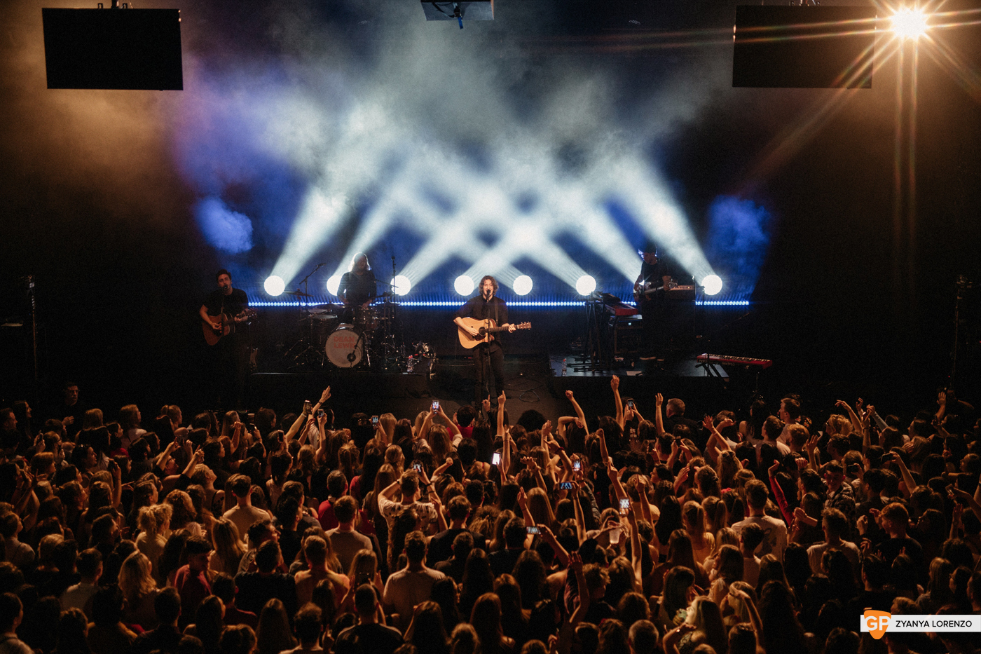Dean Lewis live at Vicar St, Dublin. Photographed by Zyanya Lorenzo.