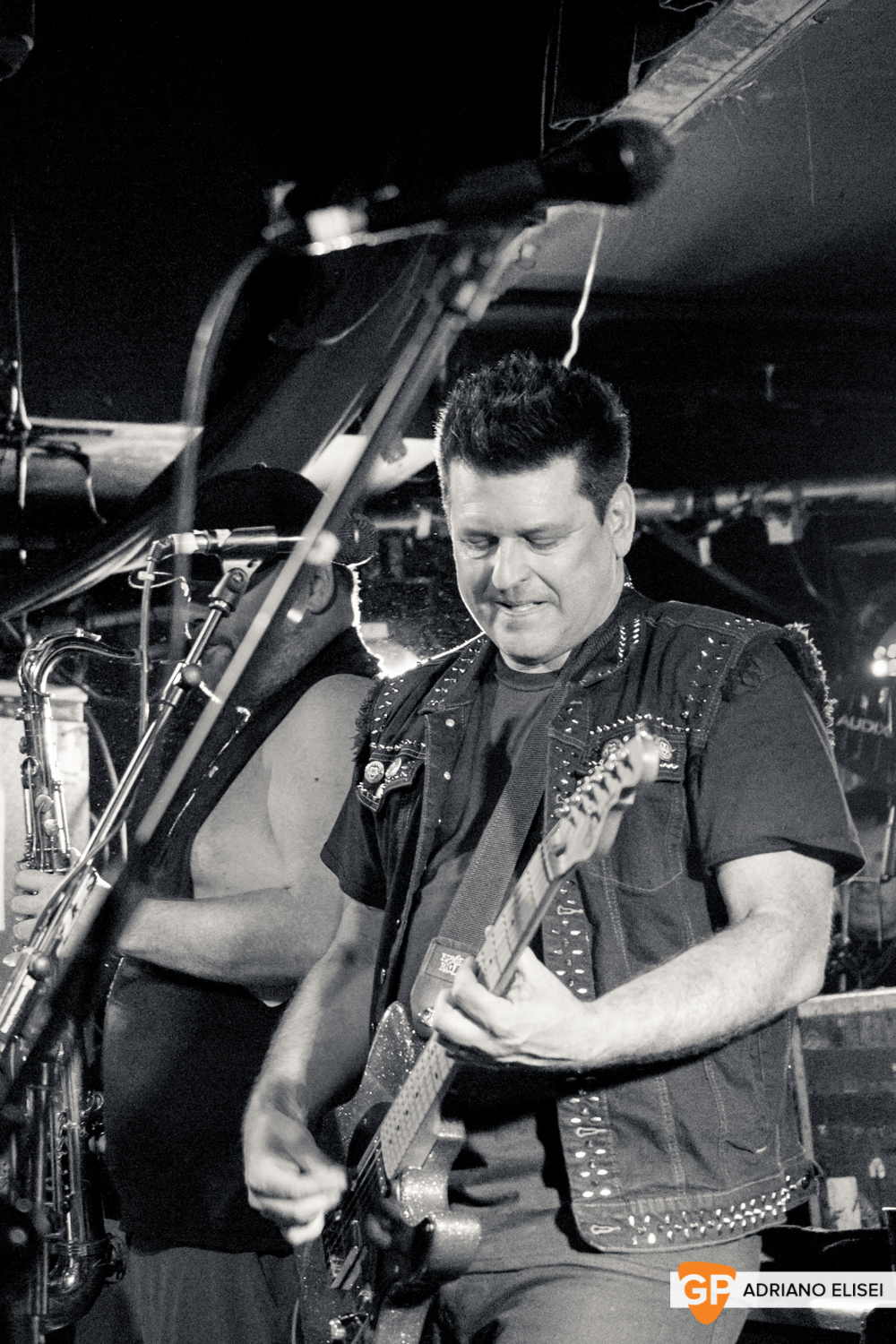 LESS THAN JAKE (25)