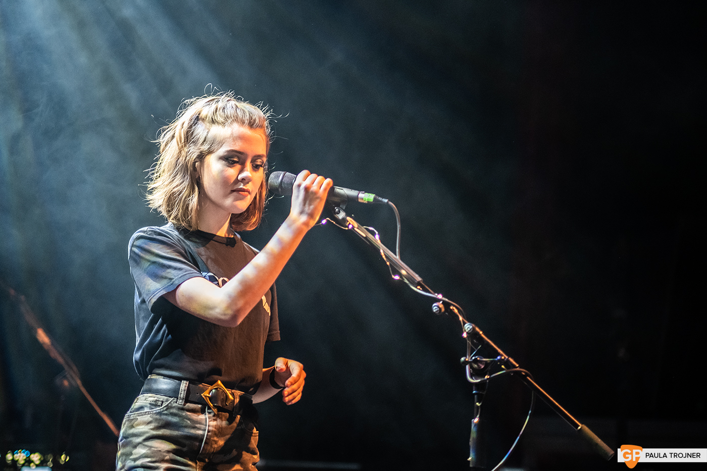 maisie peters, button factory, 07-05-2019 (8)
