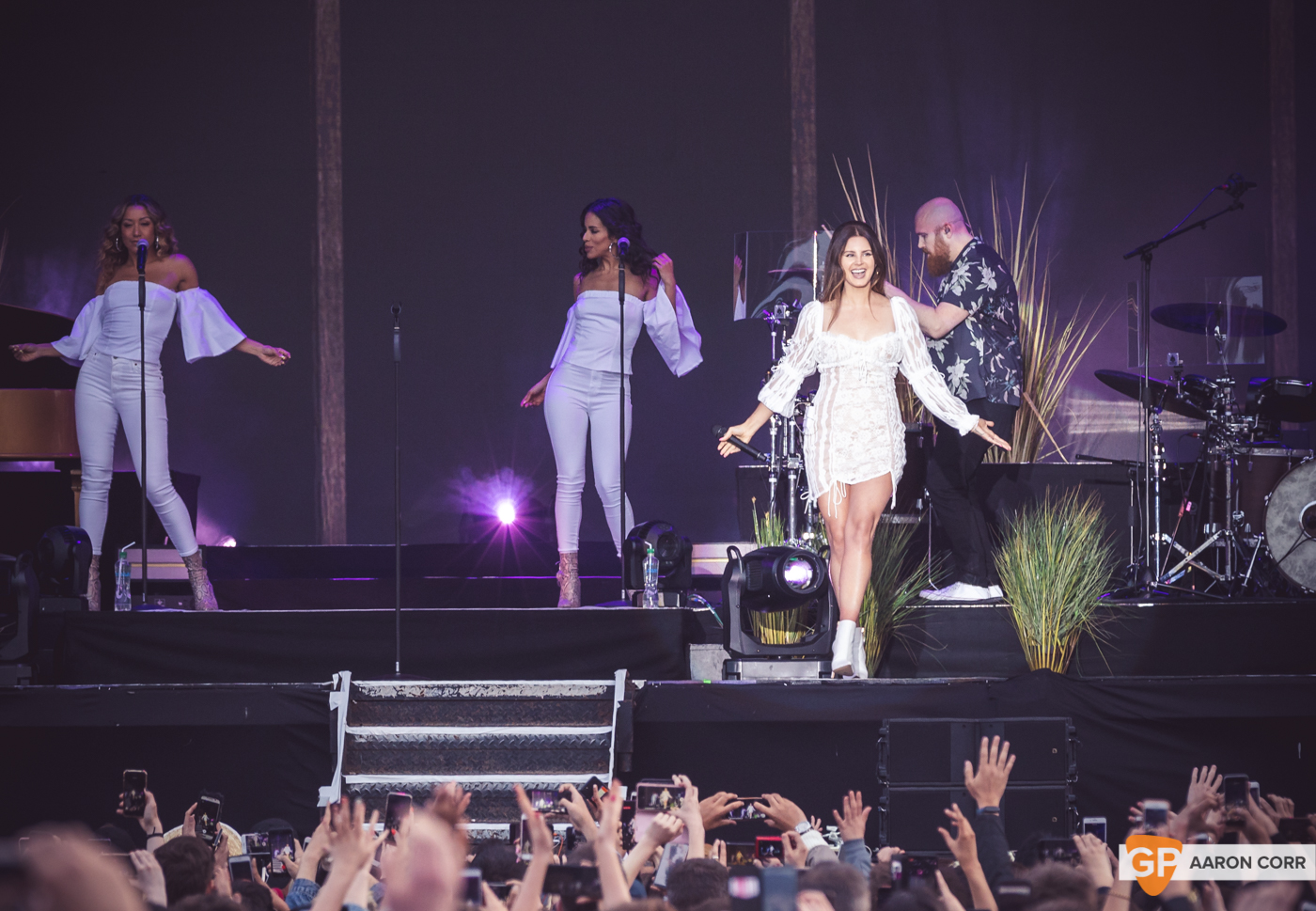 Lana Del Rey at Malahide Castle by Aaron Corr (22-Jun-19)-5825