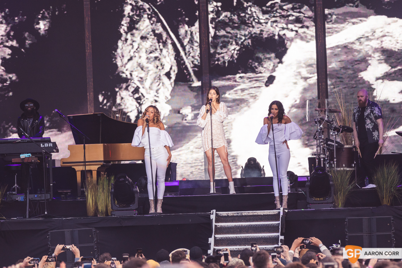 Lana Del Rey at Malahide Castle by Aaron Corr (22-Jun-19)-5904