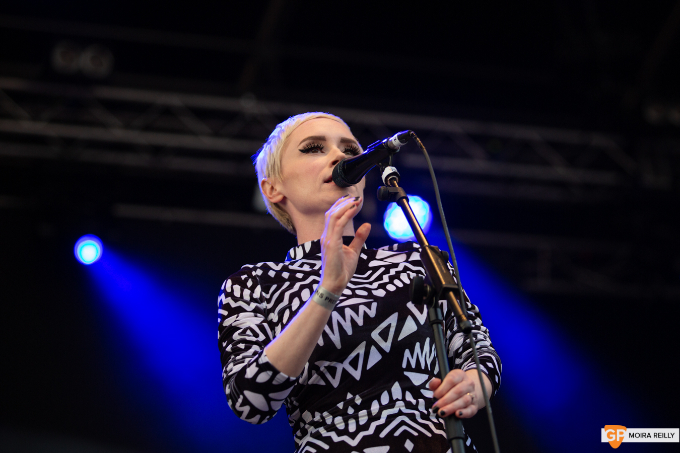 Hamsandwich_HermitageGreenSupport_Night1_KingJohnsCastle_26Jul19_MoiraReilly_01