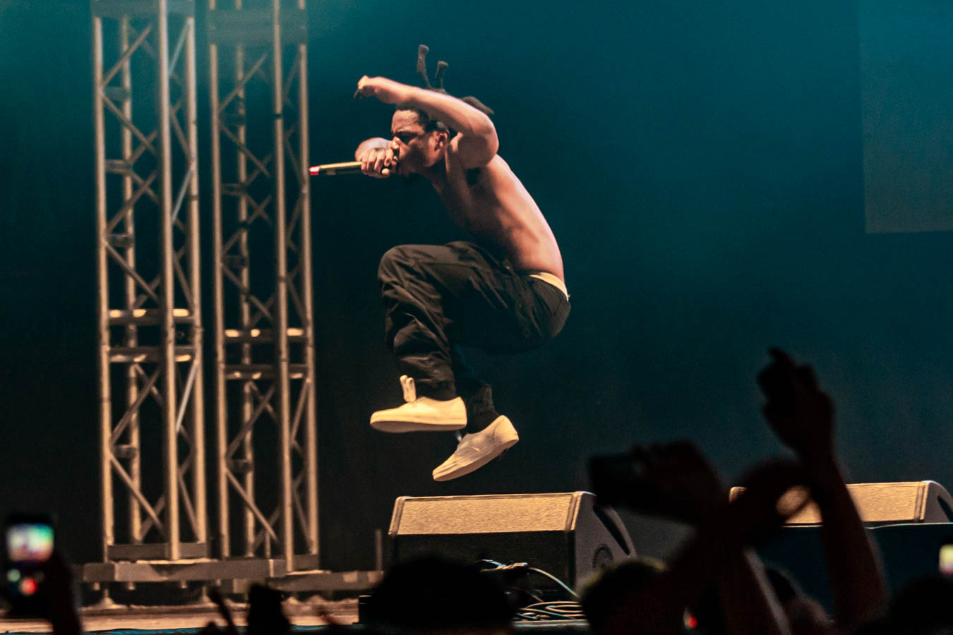 Longitude2019