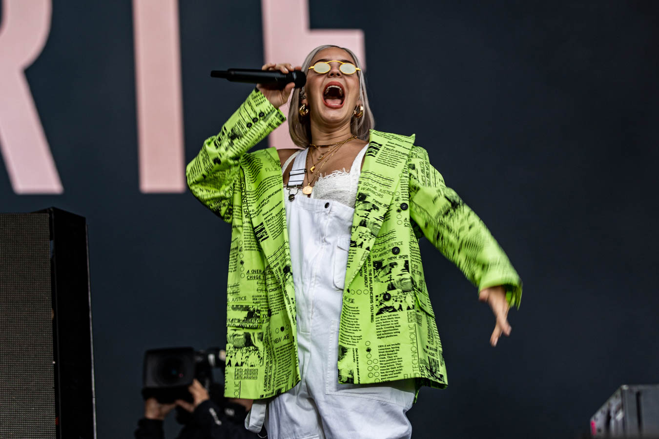 Longitude2019