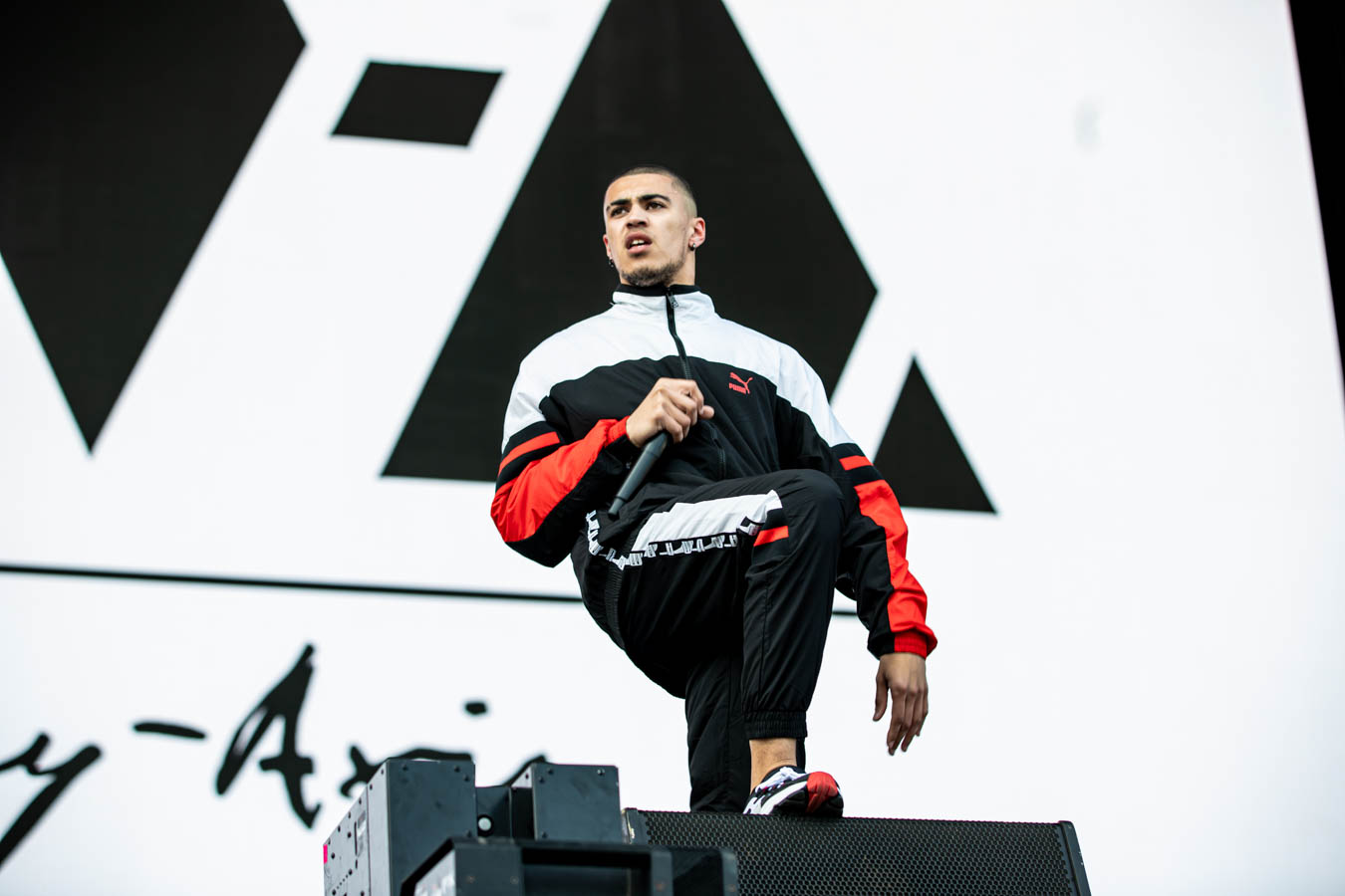 Longitude2019