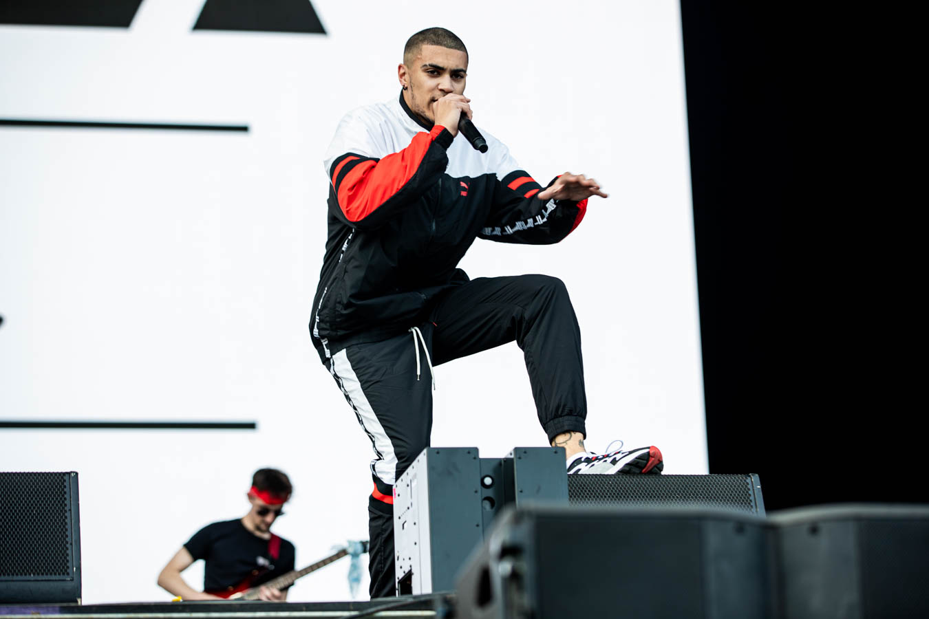 Longitude2019