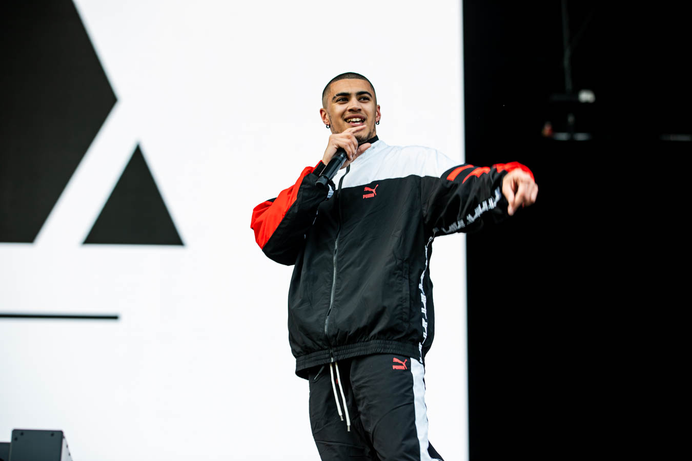 Longitude2019