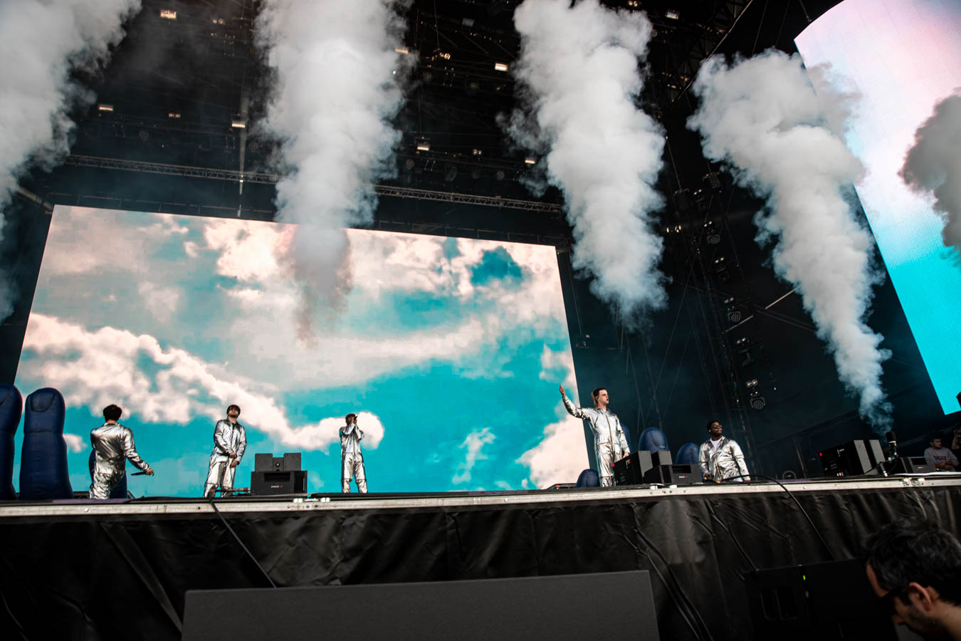 Longitude2019