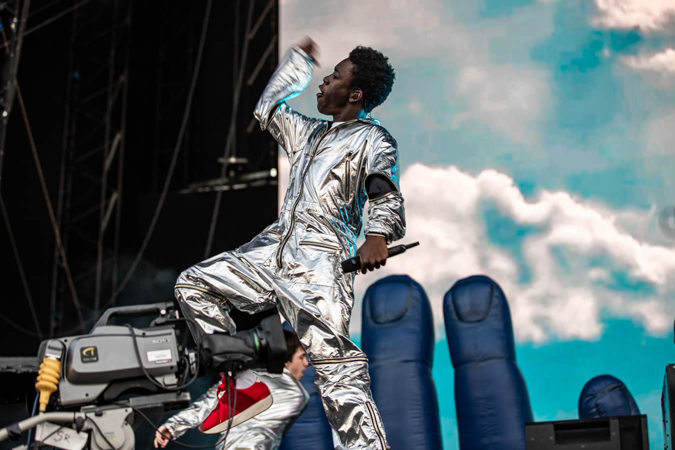 Longitude2019