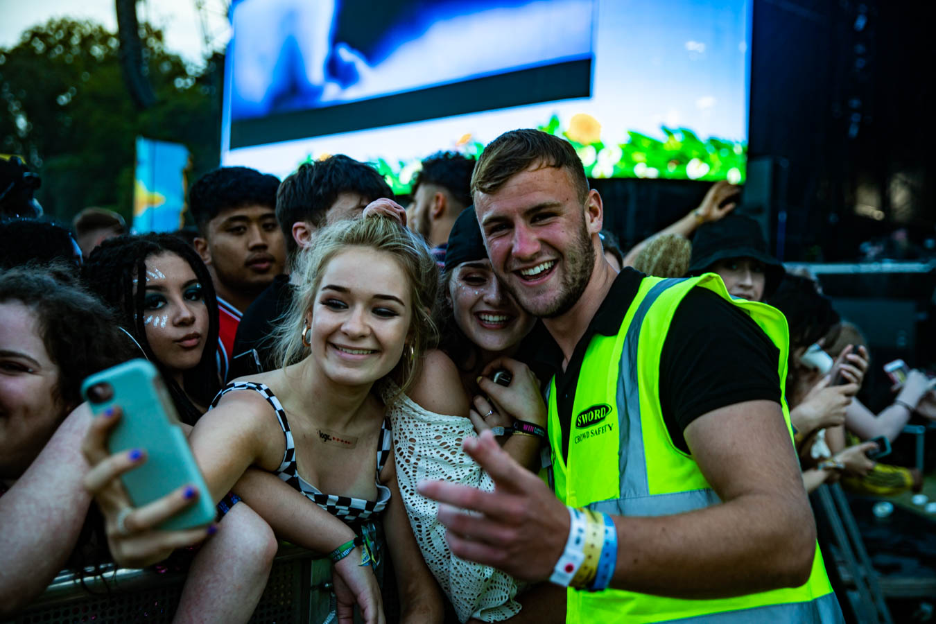 Longitude2019