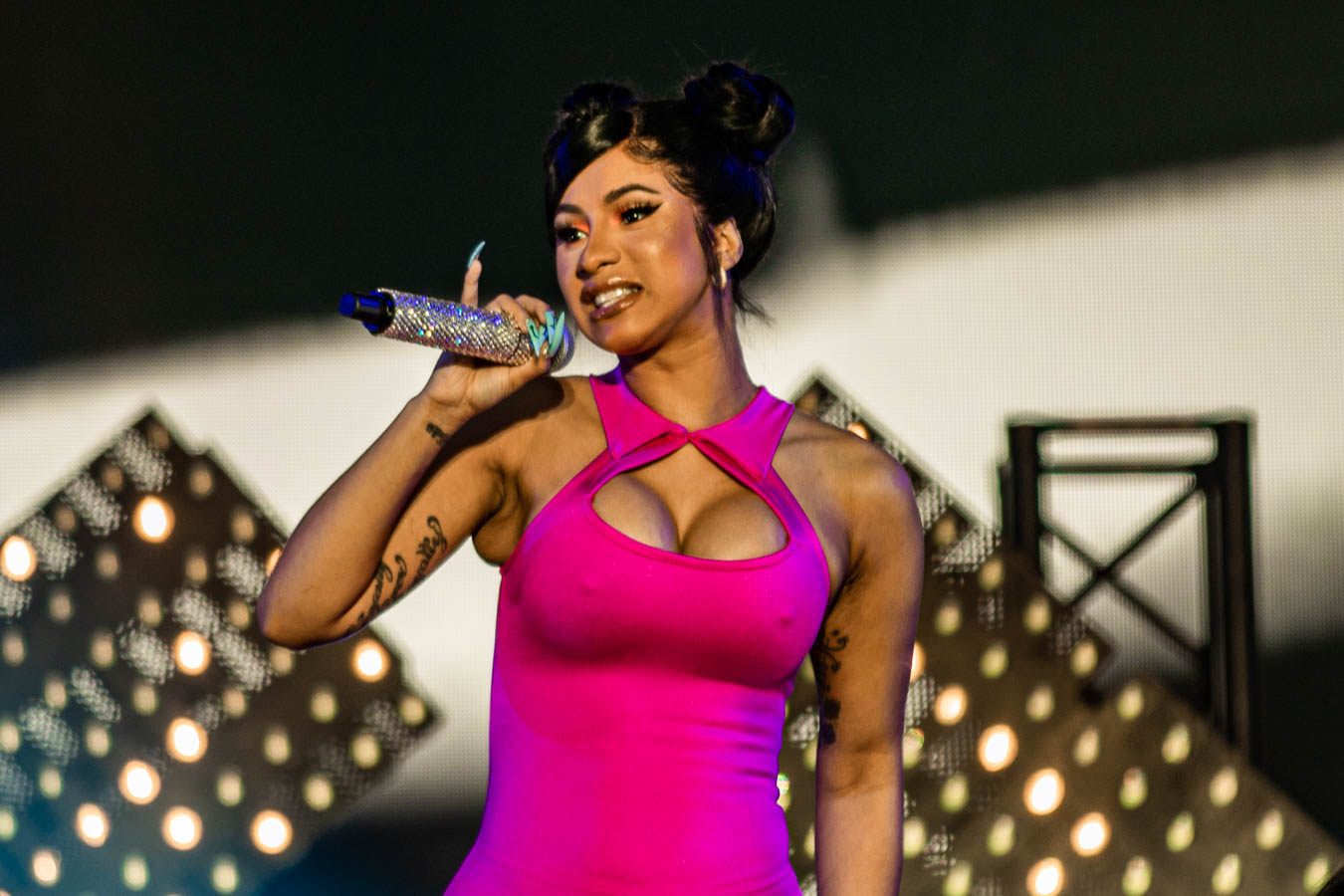 Longitude2019