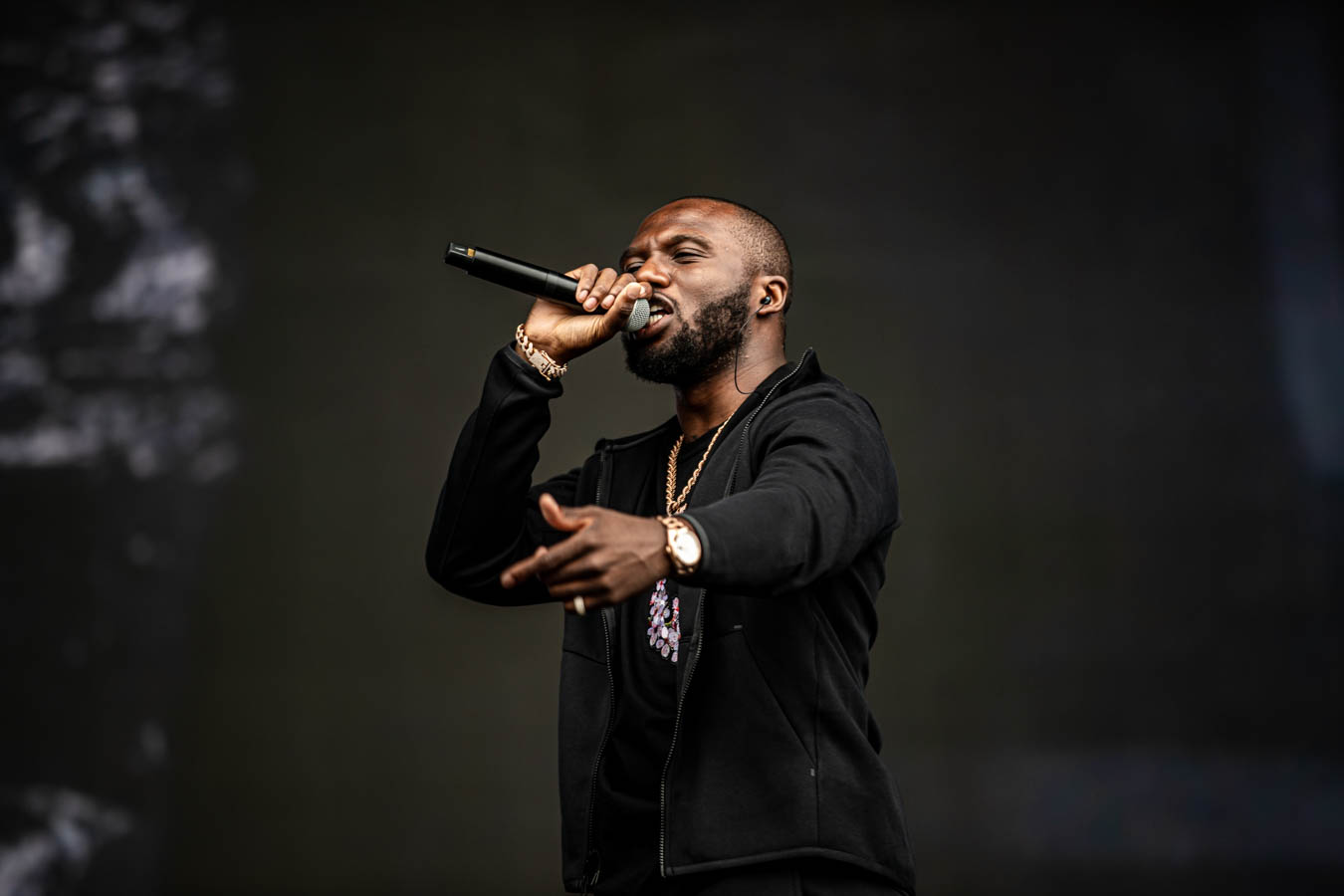 Longitude2019