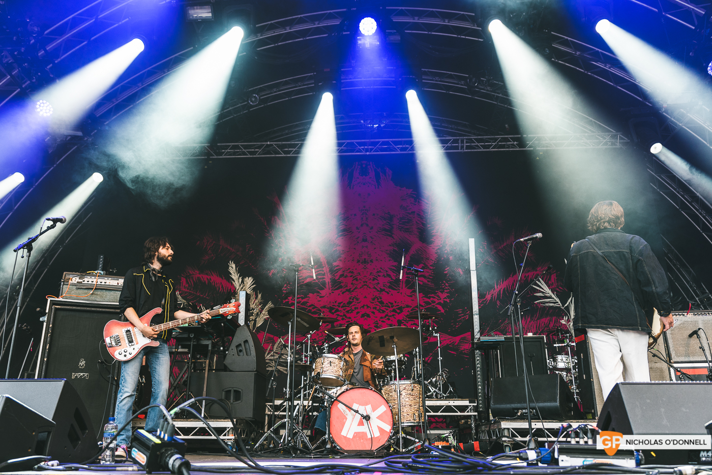 Support 1- Yak supporting Foals at the Summer Series held in Trinity College. Photographs by Nicholas O’Donnell. (6 of 9)