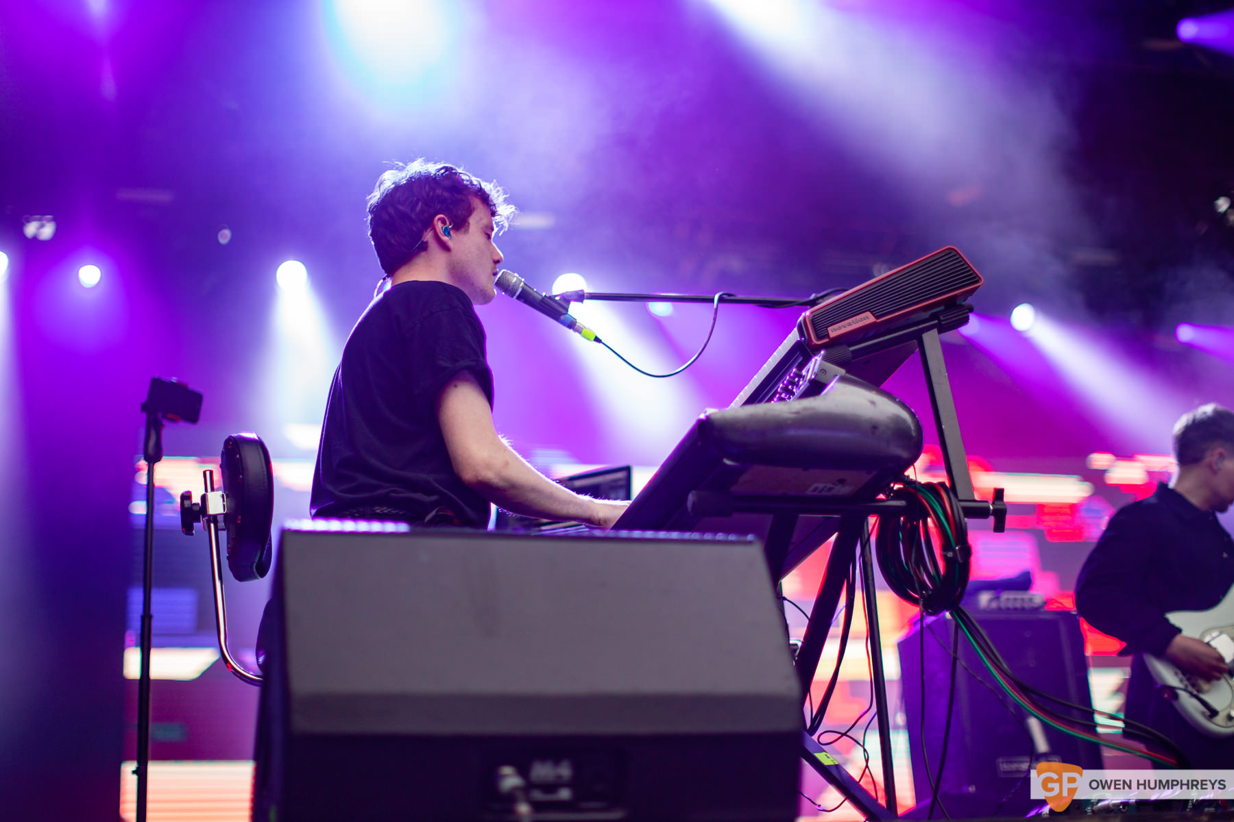Villagers at Iveagh Gardens. Photo by Owen Humphreys. www.owen.ie