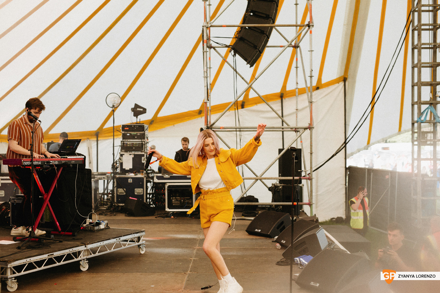Laoise live at Independence, Cork. Photographed by Zyanya Lorenzo.