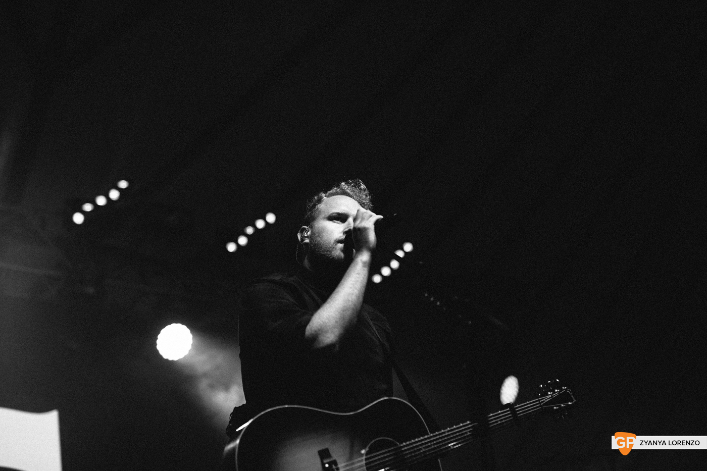 Gavin James live at Independence, Cork. Photographed by Zyanya Lorenzo.