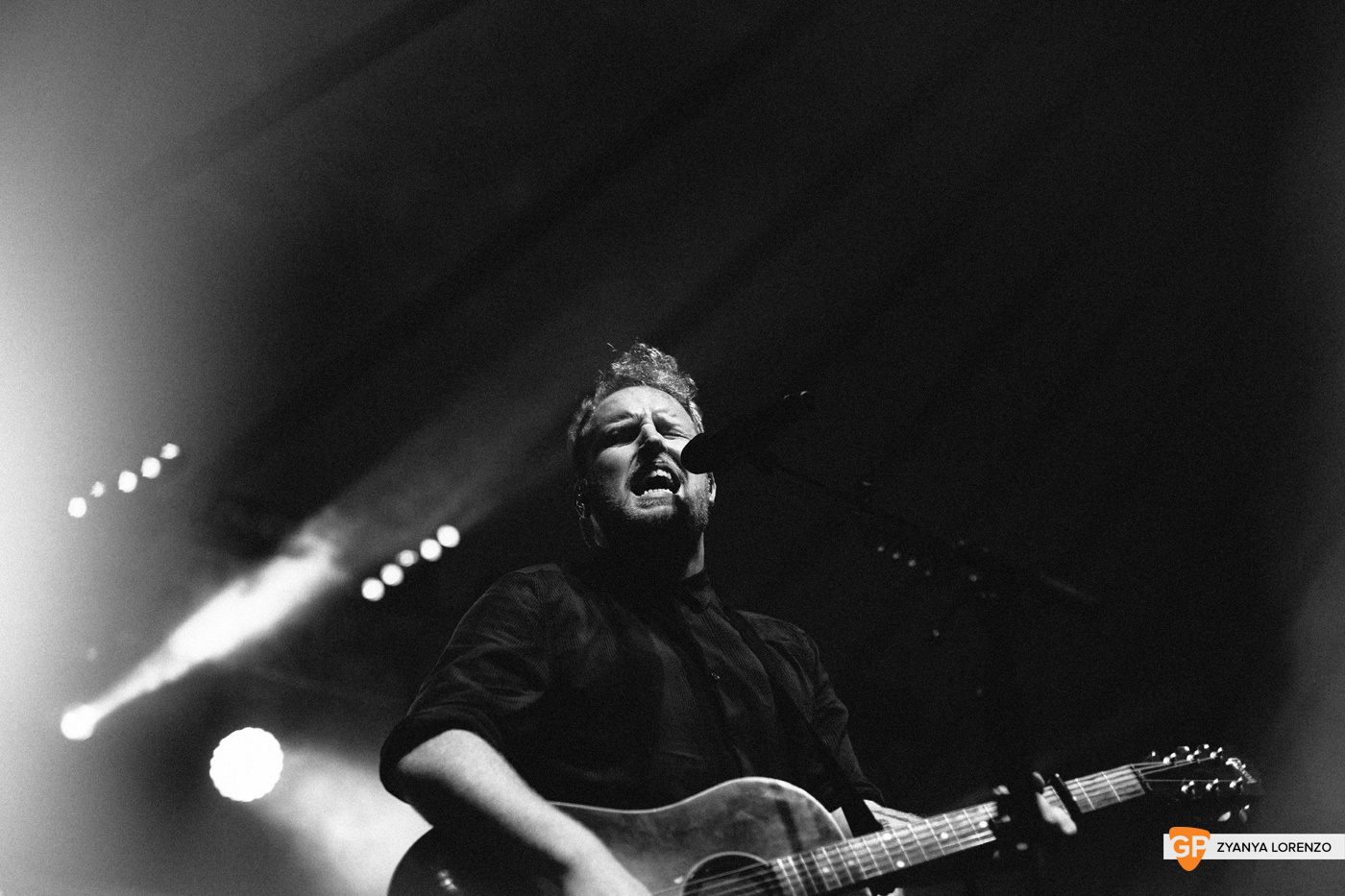 Gavin James live at Independence, Cork. Photographed by Zyanya Lorenzo.